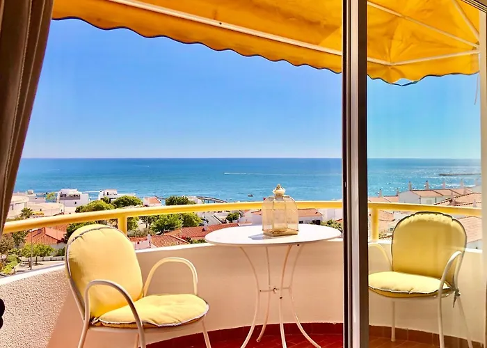 Gil Eanes Ocean View Nautical 아파트